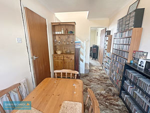 Dining Room- click for photo gallery